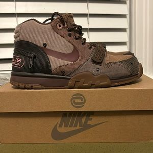 Travis Scott Air Trainers 1